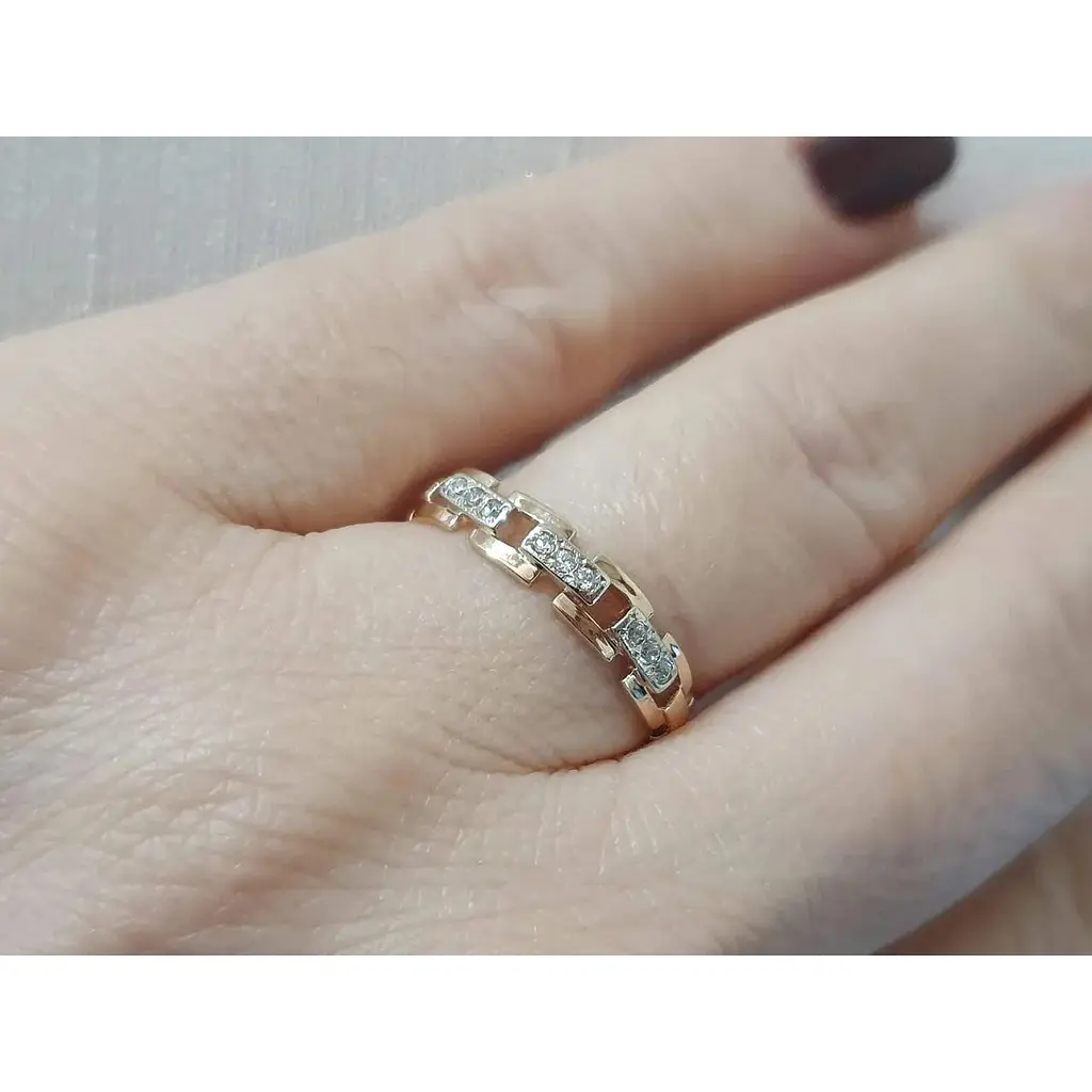 Золоте кільце Гаразд з фіанітами. 3522489 - фото 2