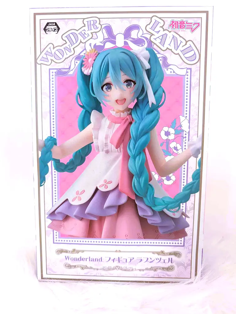 Фигурка Taito Хацунэ Мику Hatsune Miku Wonderland Hatsune Miku Rapunzel 19 см T V HMWR 19 - фото 7