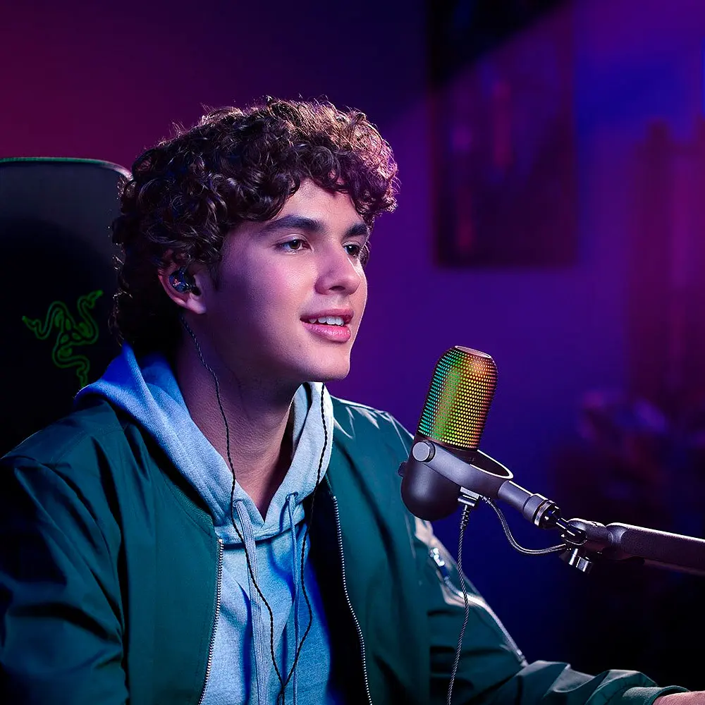 Микрофон Razer Seiren V3 Chroma Black (RZ19-05060100-R3M1) [104417] - фото 9