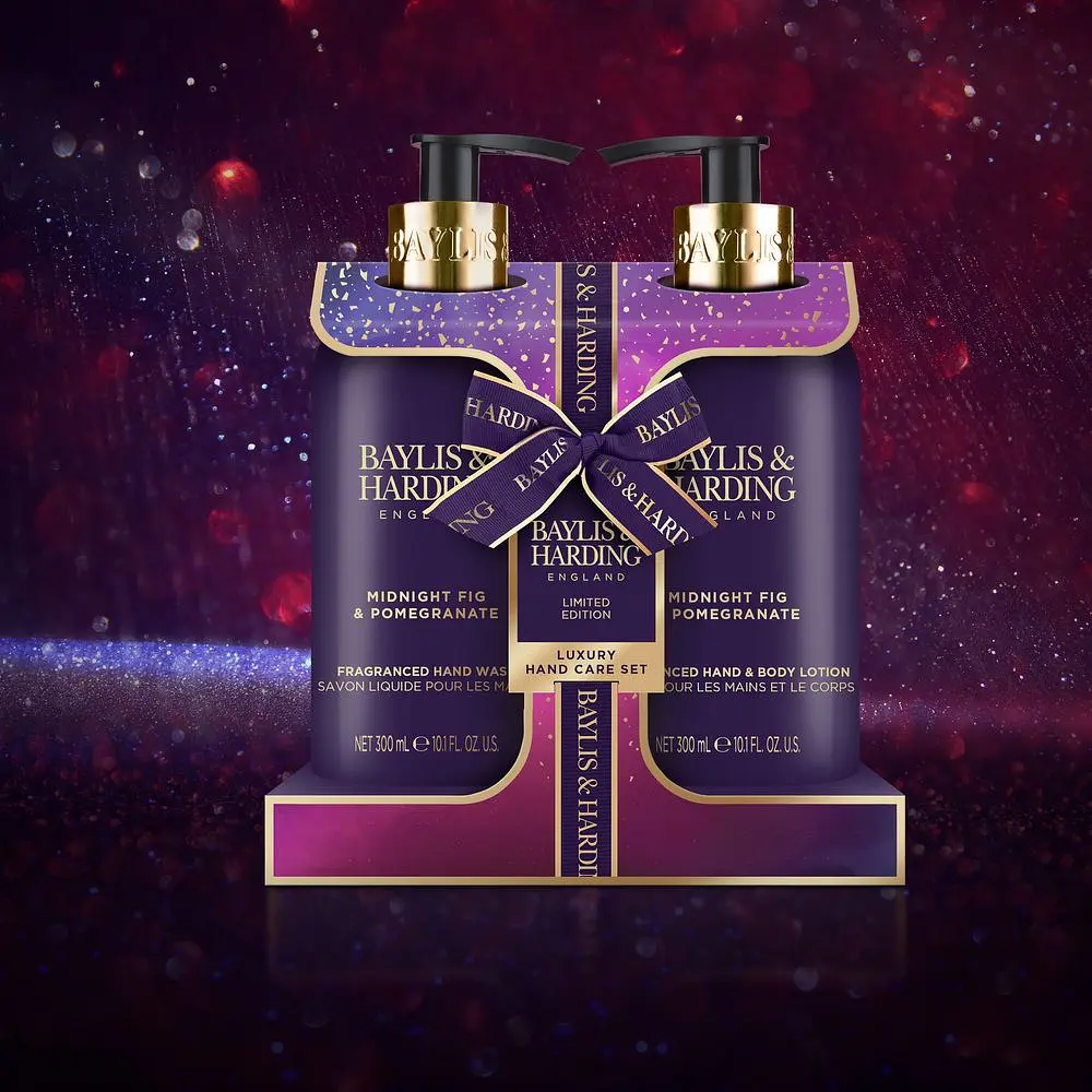 Подарунковий набір для догляду за руками Baylis & Harding Midnight Fig & Pomegranate: Рідке мило 300 мл + Лосьйон для рук та тіла 300 мл - фото 3