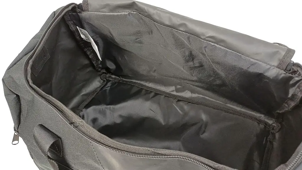 Сумка спортивна Live in style 30L, чорна, для тренувань, з проґумованим дном - фото 8