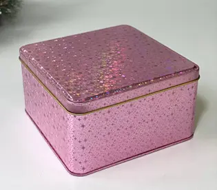 Банка Чеканка рожева 450 г квадратна 15.5x15.5x8.3 см