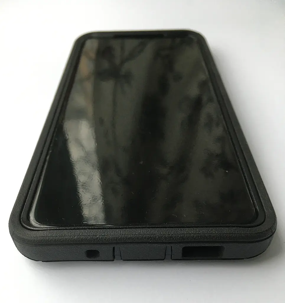 Чохол протиударний із кліпсою-підставкою OtterBox Defender Series 77-64156 для Samsung Galaxy S20 Plus (6.7") Black - фото 3