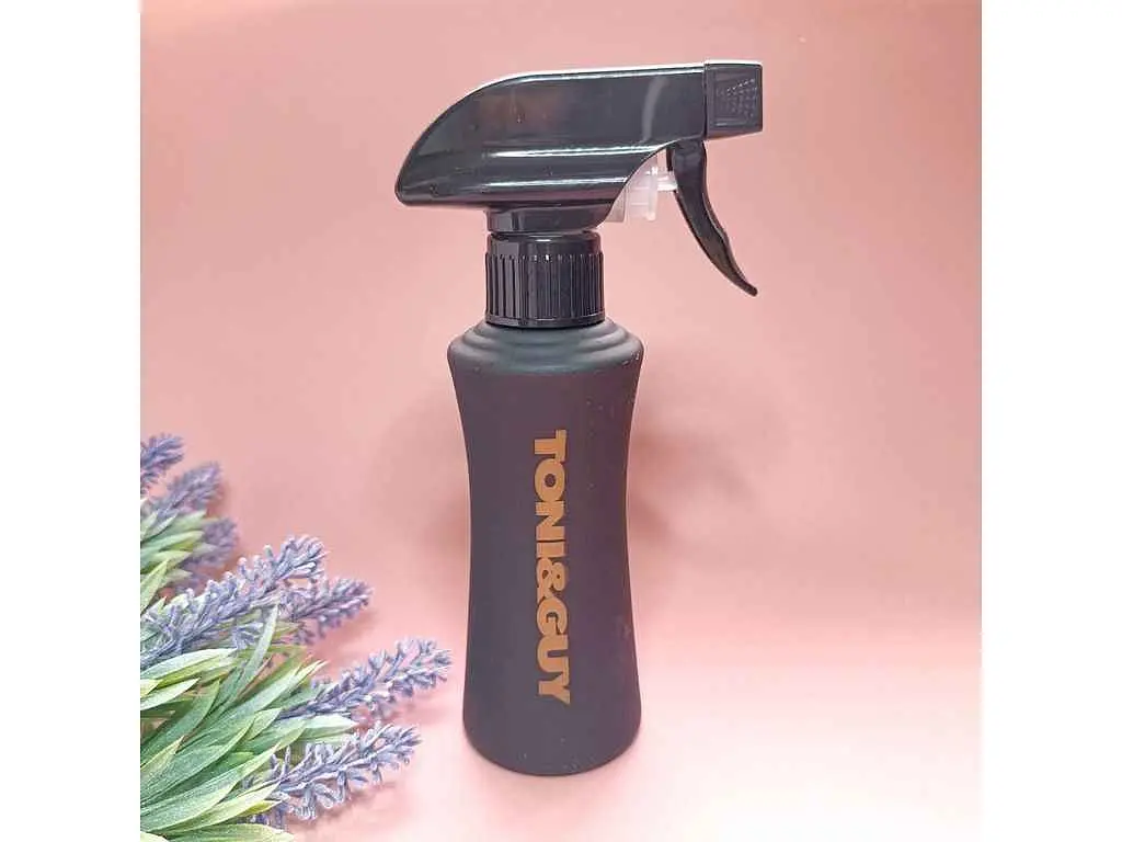 Пульверизатор EСТЕТ 250мл матовий Toni&Guy (25x13x8см)