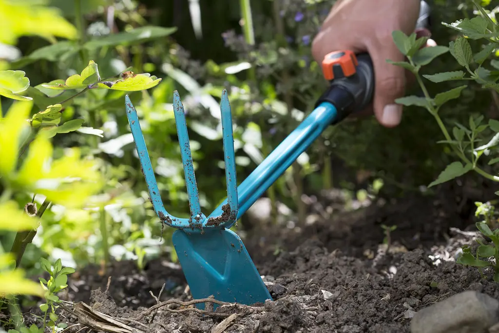 Сапка ручна Gardena сombisystem Classic Ergo 6.5 см, 3 зуби (08915-20) - фото 3