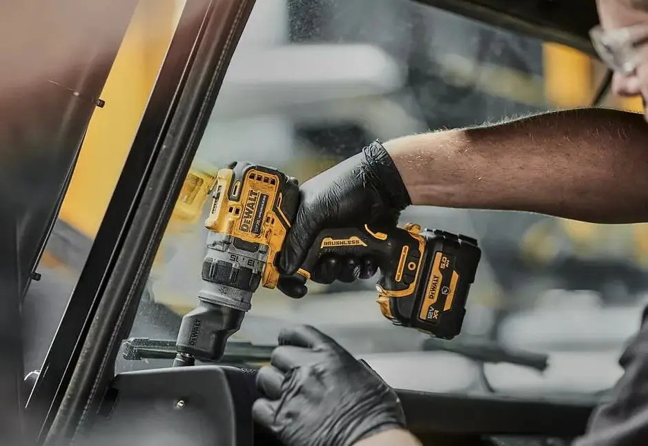 Дриль-шуруповерт акумуляторний DeWalt без АКБ та ЗУ DCD703NT - фото 6