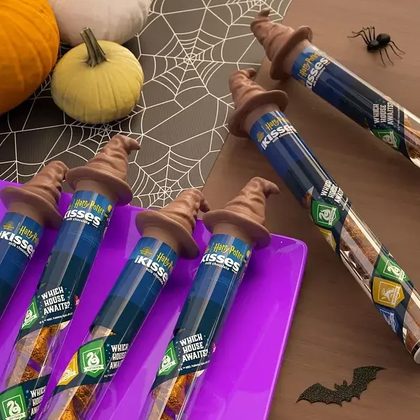 Шоколадні цукерки Hershey's Kisses Milk Chocolate Harry Potter Halloween Candy Cane 59 г - фото 6