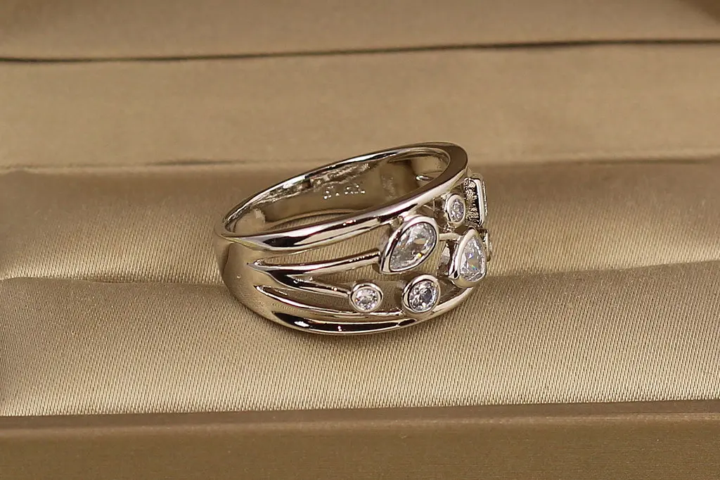 Кільце Xuping Jewelry Мозайка р 19 сріблясте - фото 2