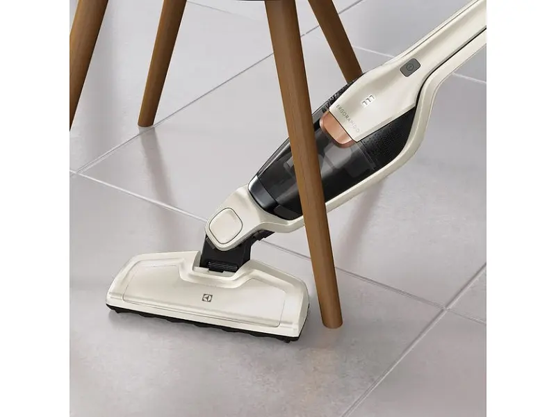 Вертикальний і ручний пилосос Electrolux EERC 75 SW 2 в 1 - фото 4