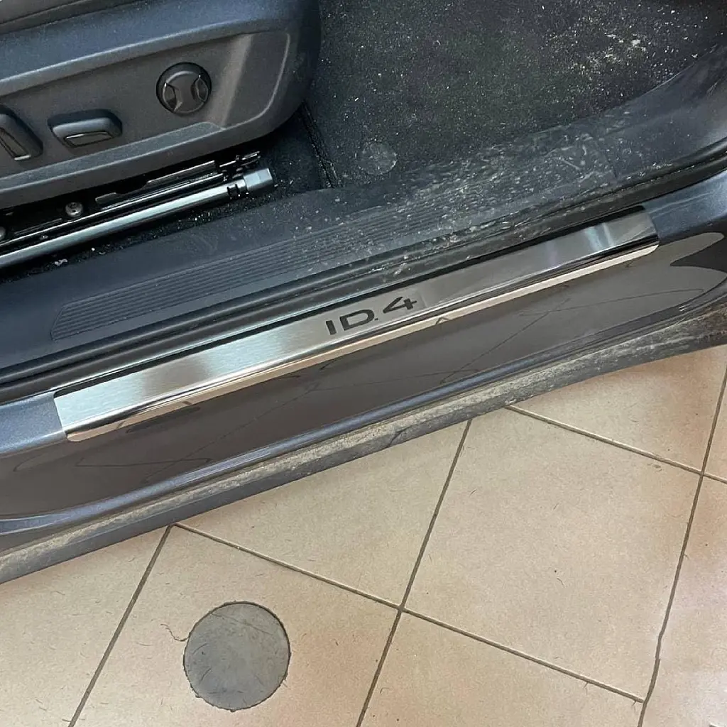 Накладки на пороги для Volkswagen ID.4 2020- Нержавіюча сталь із загином та Логотипом 4 шт (Premium P-VW56) - фото 3