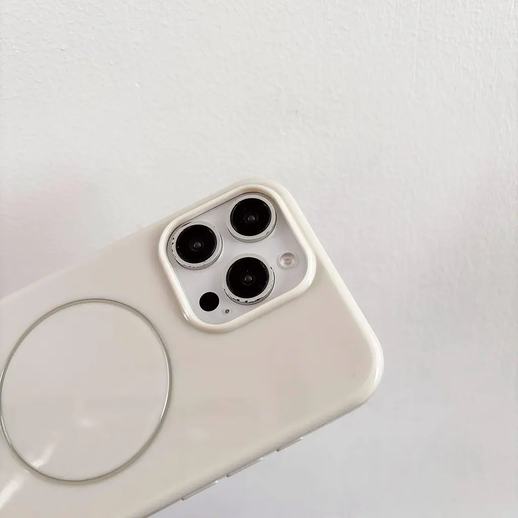 Чохол для iPhone 16e з MagSafe, захисний, глянцевий, з м’якою підкладкою, бежевий - фото 4