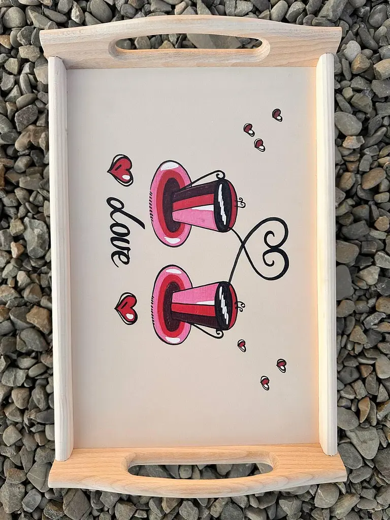 Столик кавовий з ніжками,кавовий стіл Love 42х27х17 cм. - фото 6