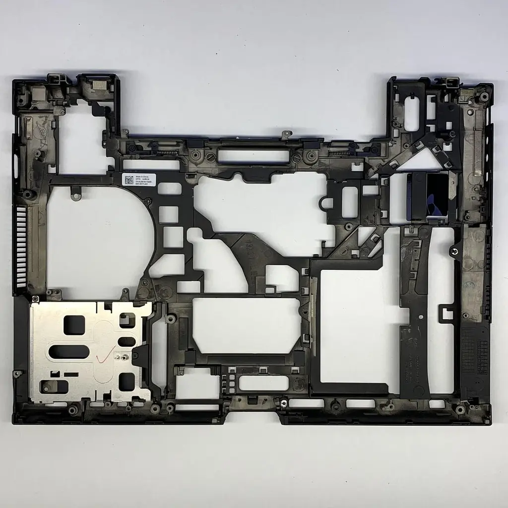 Нижняя часть корпуса для ноутбука Dell Latitude E6500 Precision M4400 (J381M, 0J381M, CN-0J381M) Б/у - фото 2