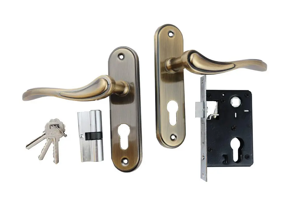 Замок врізний дверний з ручками на планці комплект FZB ЕТ-71001 АВ (бронза) - фото 2