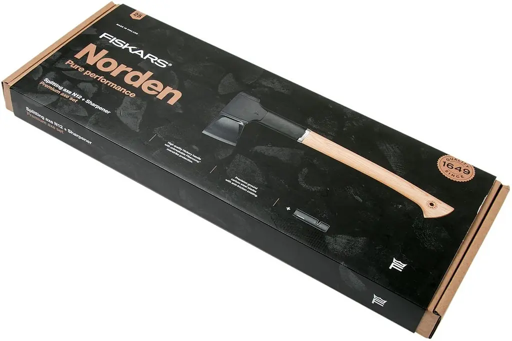 Подарунковий набір Fiskars Norden splitting axe N12 + sharpener SET 1052277 - фото 4