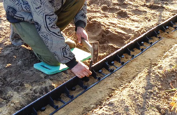 Кілок фіксувальний для бордюрів Bradas RIM-BORD 25 см 50 шт OBKT25/50 - фото 2