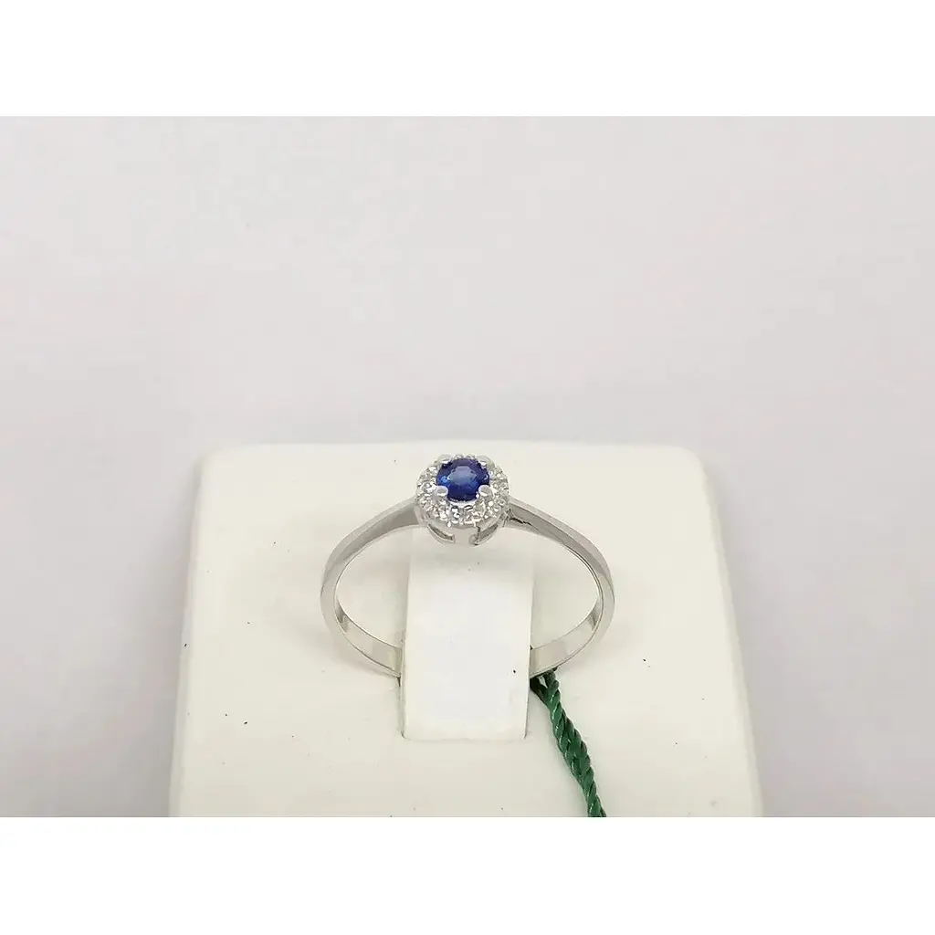 Золоте кільце ЮЗ "Багет" з діамантами і сапфіром. Артикул 15134/1С 17 - фото 3