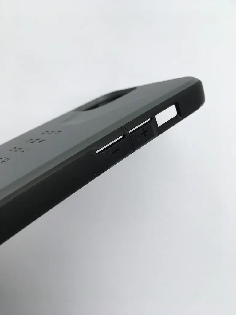 Оригінальний протиударний чохол UAG Civilian для iPhone 13/14 Silver (11317D113333) - фото 4