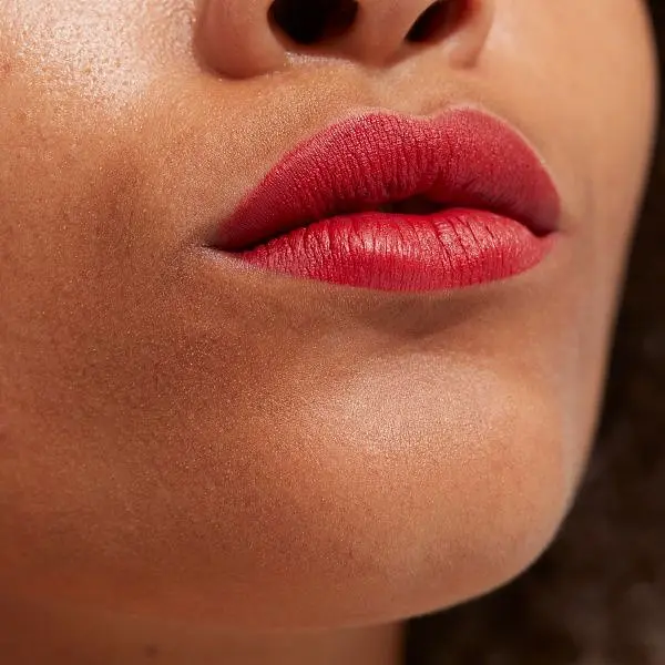 Помада для губ матовая Gosh Velvet Touch Matt Lipstick, тон 029 (Runway Red), 4 г - фото 4