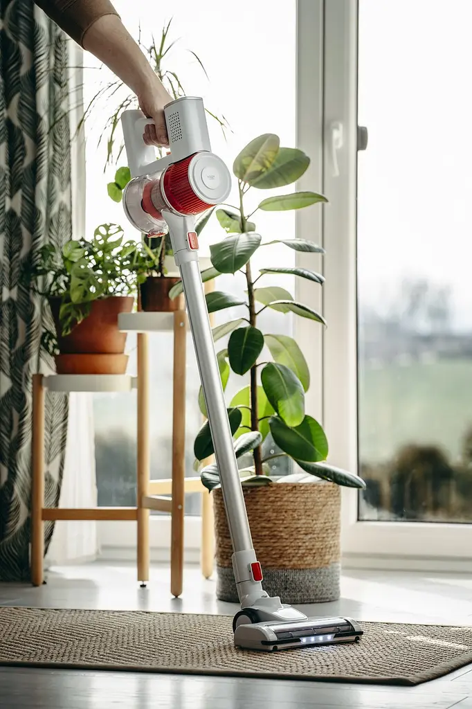 Пылесос вертикальный аккумуляторный Adler AD 7051 300 Вт - фото 8