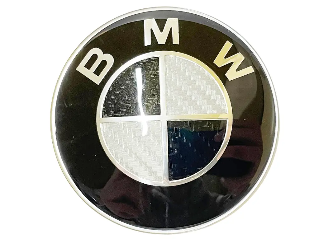 Емблема капота Bmw Бмв ф82мм (між штирями 56мм) Карбон ОЕМ 51148132375 - фото 4