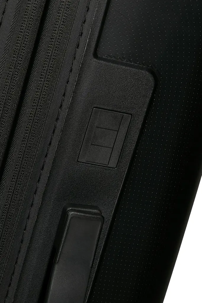 Валіза 66 См American Tourister DASHPOP TRUE BLACK 66x40x22(25) MG5*19002 - фото 15