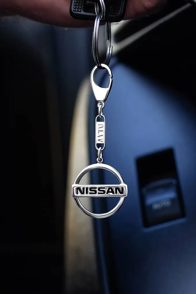 Срібний брелок Nissan (Ніссан) (9012.1) - фото 2