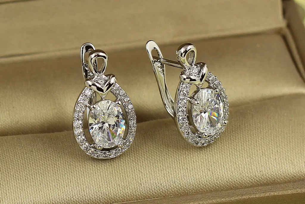 Сережки Xuping Jewelry Імперія 1,9 см сріблясті - фото 2