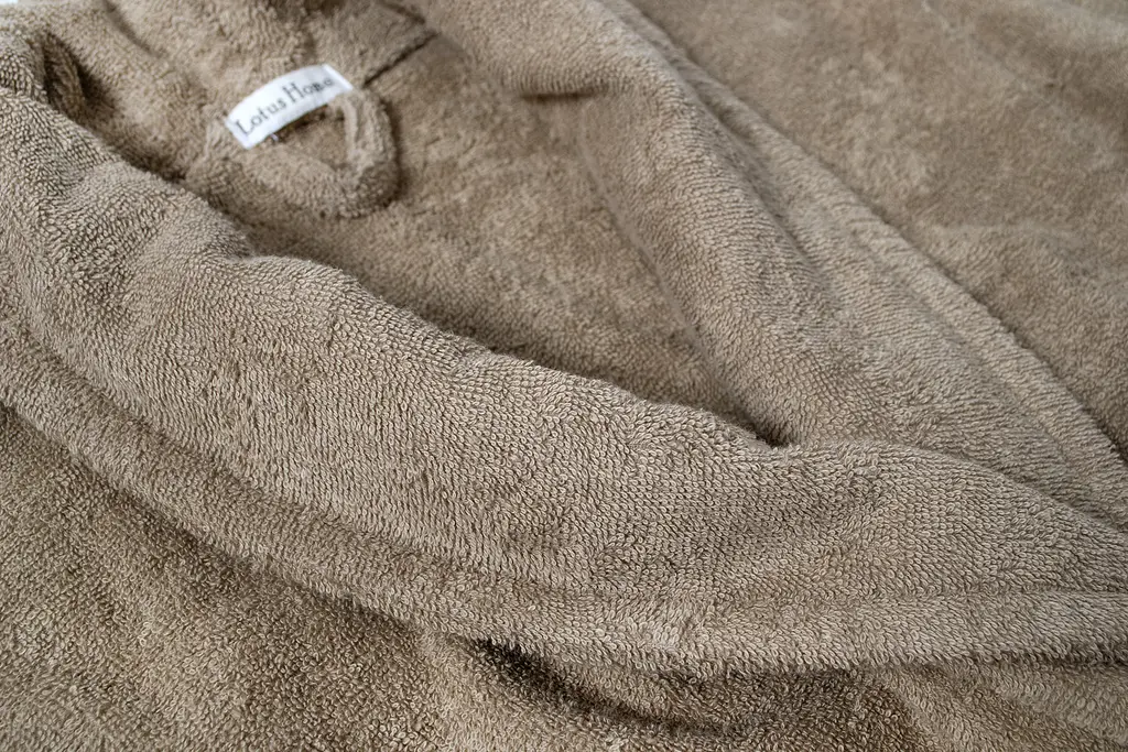 Халат махровый unisex Lotus Home - Basic New Line бежевый S - фото 4