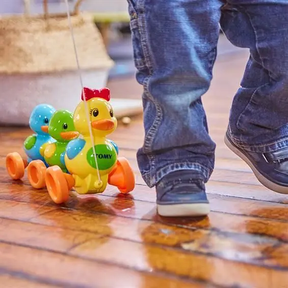 Игрушка-каталка Toomies Учечки со звуком (E4613) - фото 4