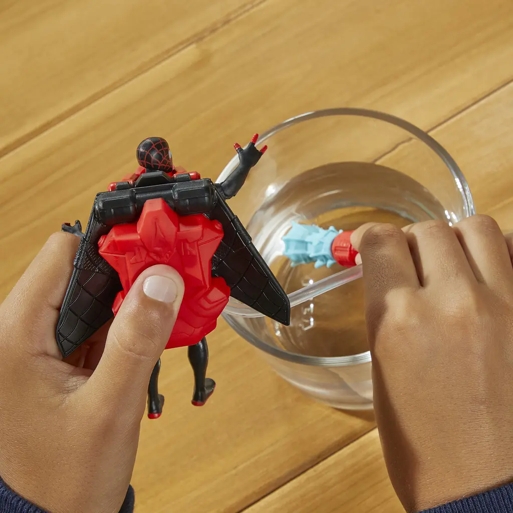 Іграшка-фігурка Hasbro Marvel Spider-Man Water Webs Miles (F7847_F8402) - фото 7