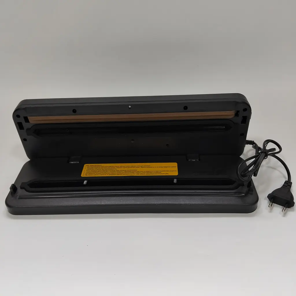 Вакууматор для продуктів Vacuum Sealer з LED-дисплеєм, вбудованим різаком та 10 пакетами для вакуумного пакування - фото 5