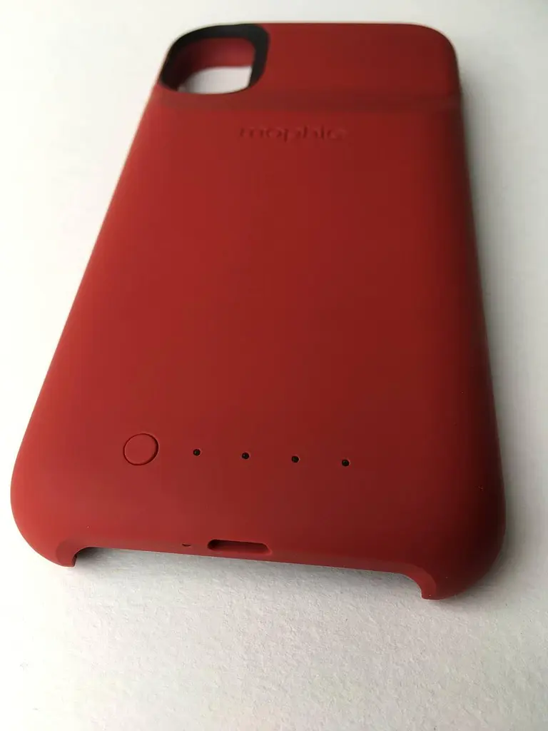 Чохол-акумулятор із бездротовою зарядкою Mophie Juice Pack Access Power Bank 2000 mAh для iPhone XR Red - фото 5