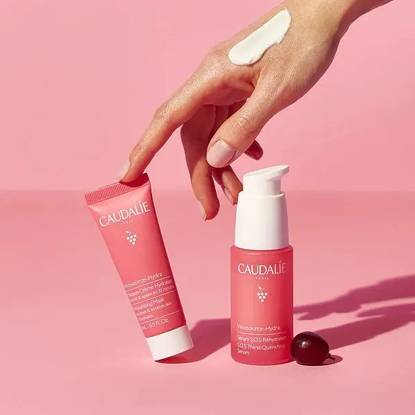 Набор Caudalie Vinosource-Hydra Set: Маска для лица и глаз Vinosource S.O.S, интенсивное увлажнение, 15 мл + Увлажняющая сыворотка Vinosource S.O.S, 30 мл (2836) - фото 3