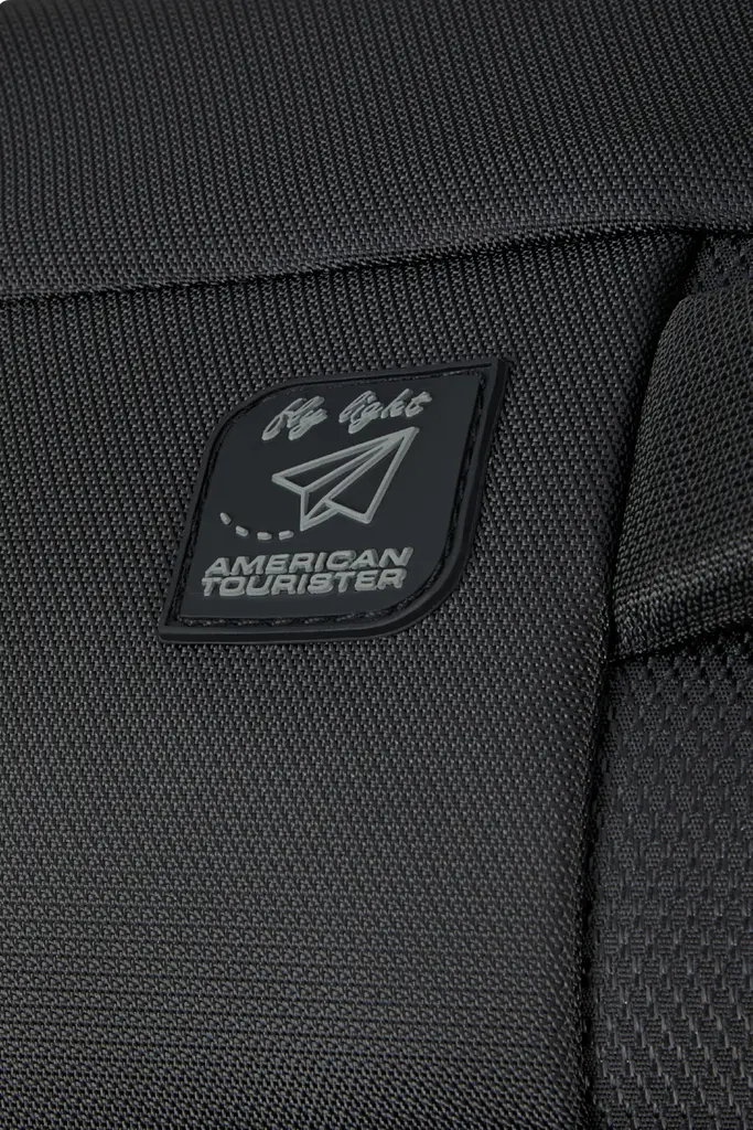 Валіза 55 См American Tourister SUMMERRIDE BLACK 55x40x23(25) ME7*09003 - фото 5