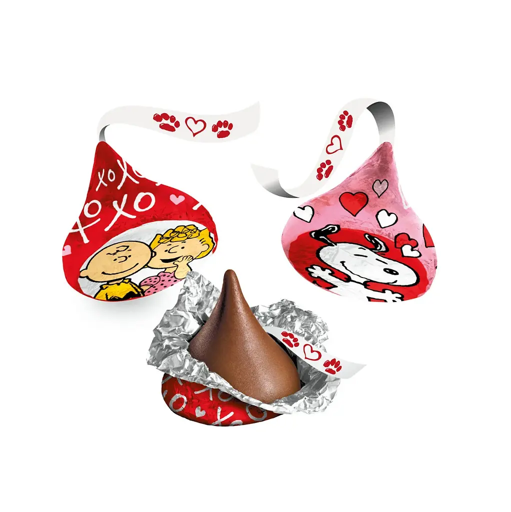 Шоколадні цукерки Hershey's Kisses Milk Chocolate Snoopy and Friends Valentine's Candy 58.9 г - фото 4