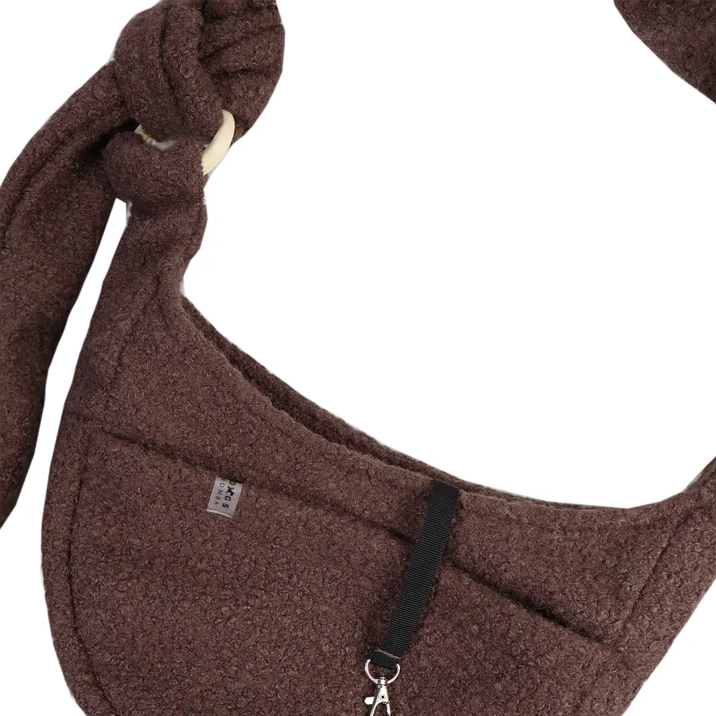 Слінг сумка переноска через плече для тварин собак котів дрібних порід до 6 кг ремінцем із кишенею dogs bomba коричневий  - фото 7