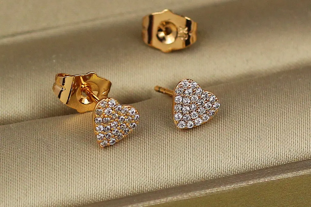 Сережки гвоздики Xuping Jewelry плоске серце з камінців 6 мм золотисті - фото 2