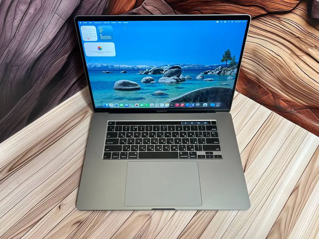 Б/в Ноутбук Apple MacBook Pro 16" 2019 i9-9880H/32/1TB (C02C7B6GMD6T)