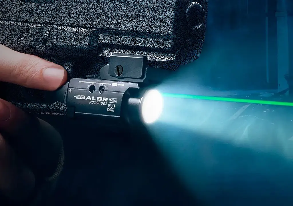 Фонарь с ЛЦВ Olight Baldr Mini Green Laser Black - фото 15