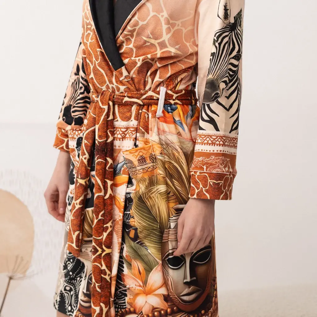 Халат жіночий з плюшевого велюру ексклюзивний Wild Africa 18356 2XL-3XL - фото 4