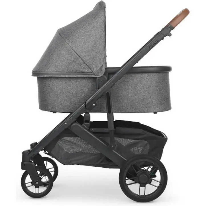 Прогулянкова коляска Uppababy Cruz V2 - JAKE + люлька Uppababy Carrycot-Greyson charcoal Melange Carbon Frame - фото 7
