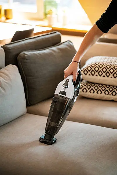 Аккумуляторный ручной пылесос Camry CR 7046 200 Вт - фото 8