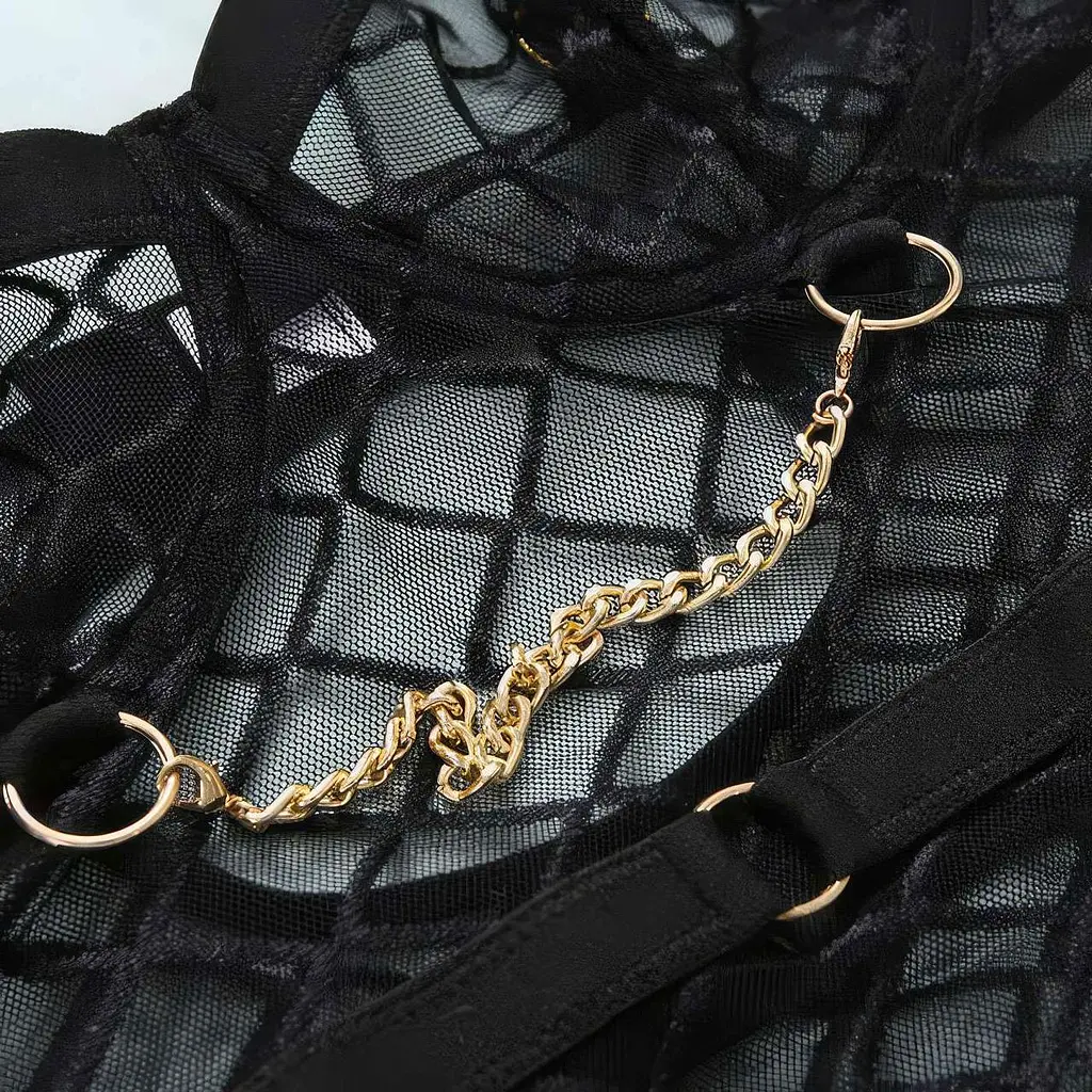Еротичне Боді прозоре з підв'язками для панчих One Size (M-L) сексуальне боді чорний - фото 9