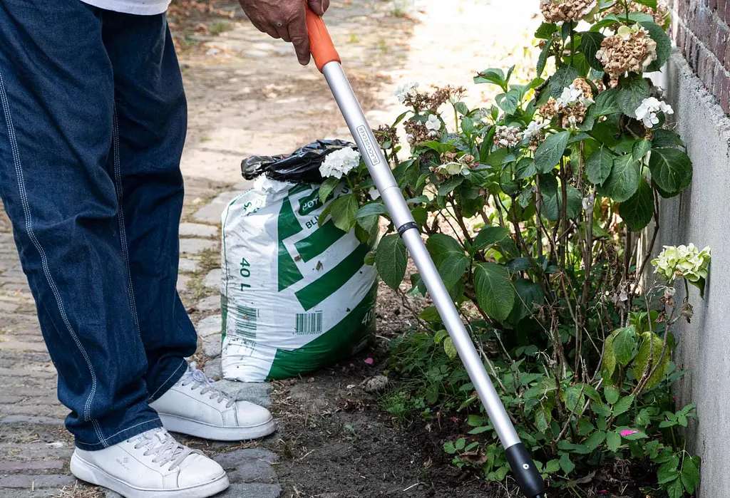 Граблі садові Black+Decker телескопічний 78-111 см - фото 8