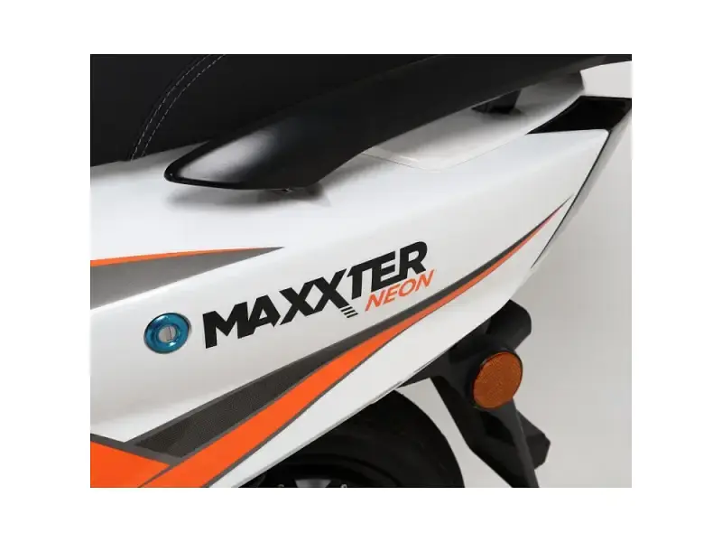 Электроскутер Maxxter NEON White - фото 10