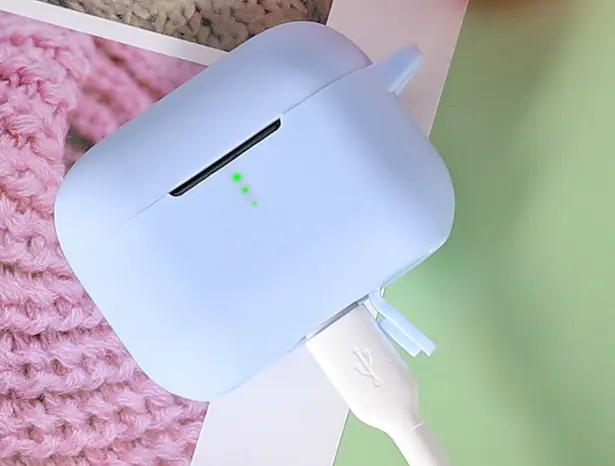 Чохол-накладка DK Silicone Candy Friendly з карабіном для Xiaomi QCY T10/T10 Pro/T11 (lilac) - фото 4