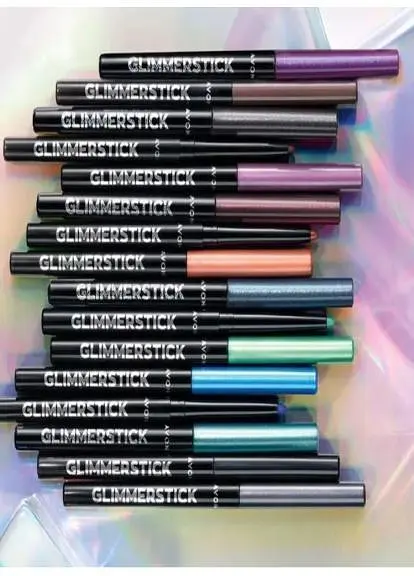 Мерехтливий олівець для очей Avon Сяйво срібла/Silwer Lights 0.28 г - фото 3