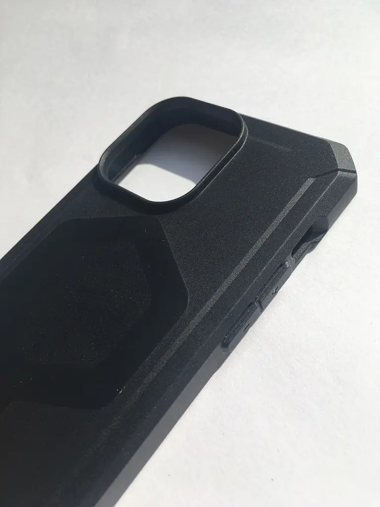 Оригінальний протиударний чохол для iPhone 15 Pro Max UAG Essential Armor MagSafe Black (114296114040) силіконовий - фото 2