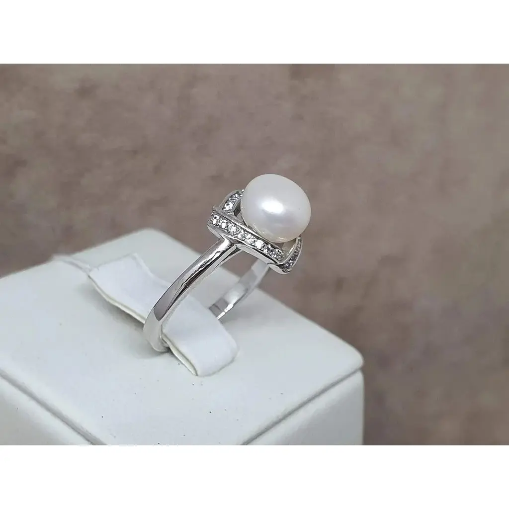 Серебряное кольцо TOP Silver с жемчугом и фианитами. 9510164Б 16,5 - фото 3